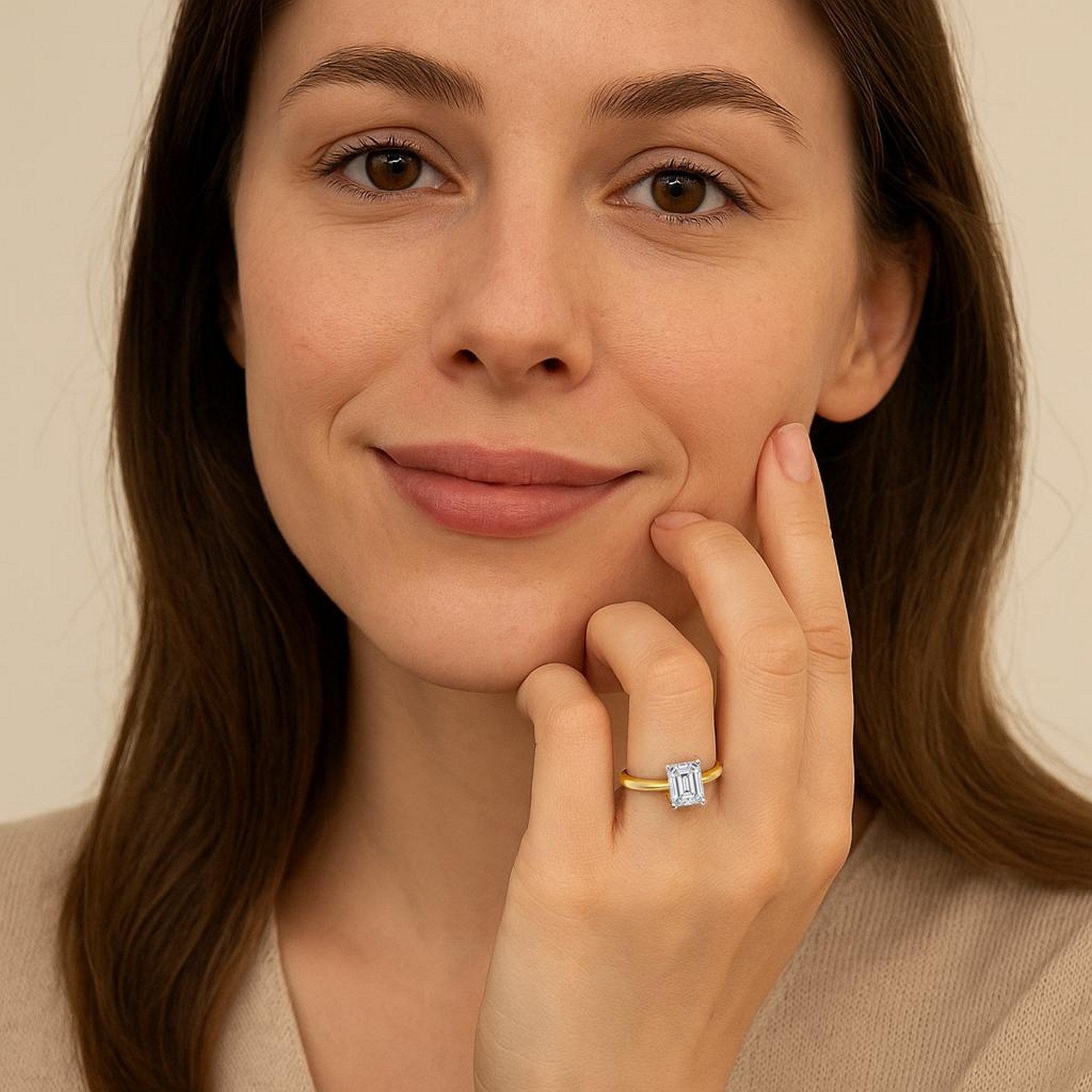 1 1/2 Carat Emerald Lab Grown IGI G/VS1 Diamond Solitaire Ring in 10K Yellow Gold