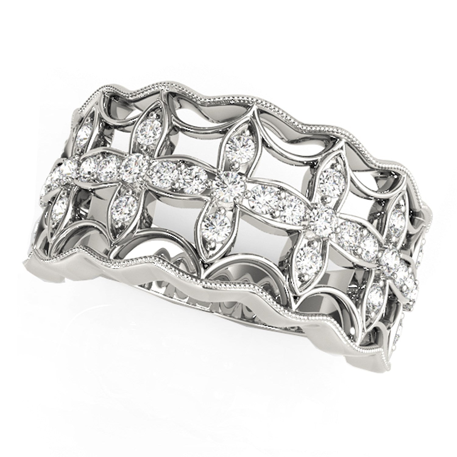 Diamond Studded Four Leaf Clover Motif Ring in 14k White Gold (1/4 cttw)